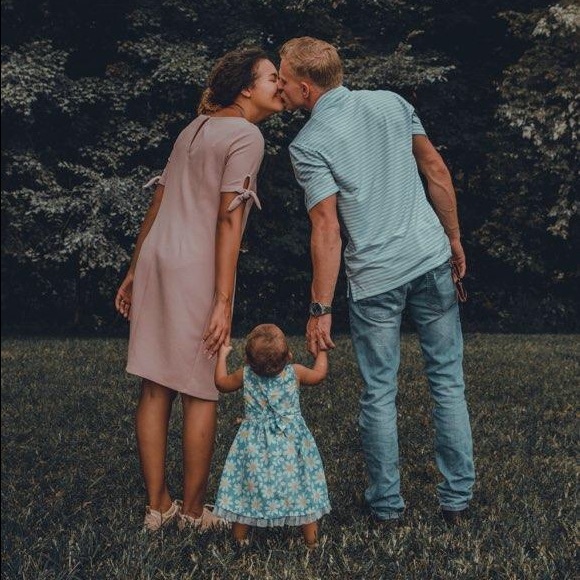 Meet your Posher, Julia - Picture 4 of 4